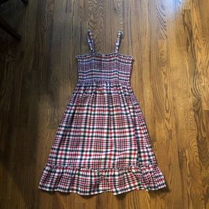 Strapped plaid dress !